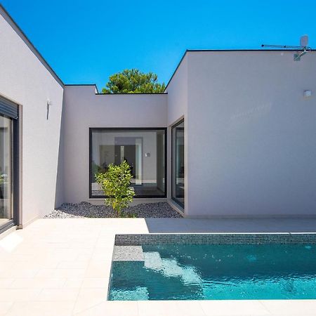 Vila Nauta - Luxury In Vintijan, Near Pula Kültér fotó