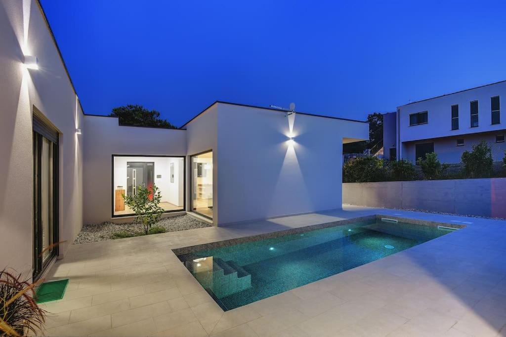 Vila Nauta - Luxury In Vintijan, Near Pula Kültér fotó