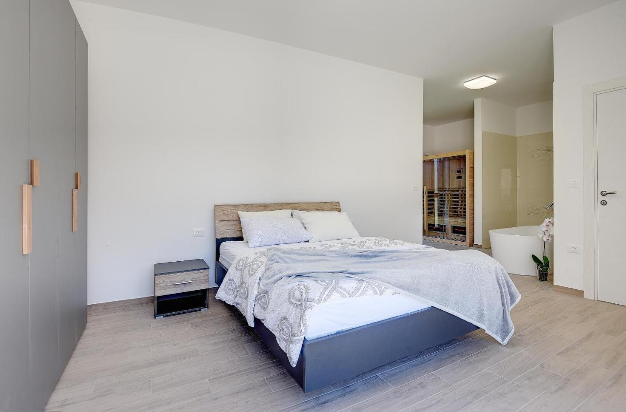 Vila Nauta - Luxury In Vintijan, Near Pula Kültér fotó