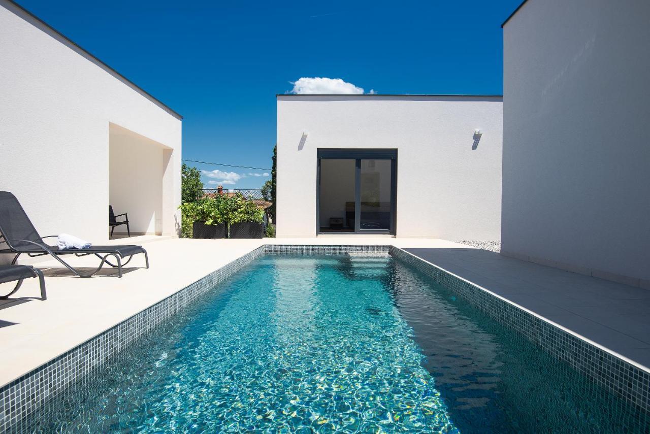 Vila Nauta - Luxury In Vintijan, Near Pula Kültér fotó
